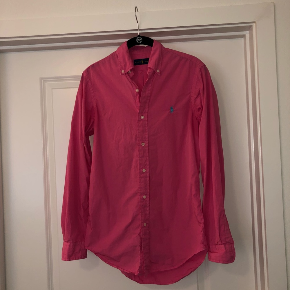 Mens Ralph Lauren Pink Button Up shirt.
Size XS